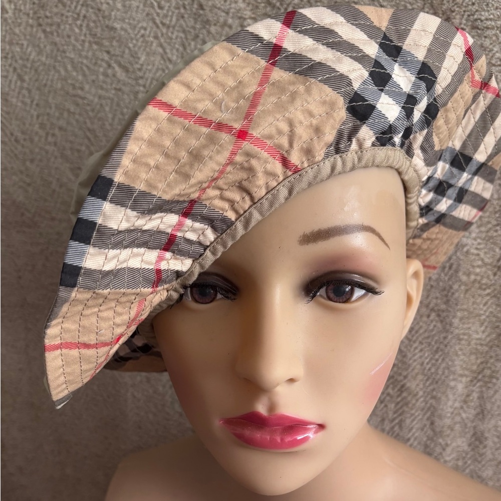 Burberry Nova Check waterproof Hat M/L New - Picture 3 of 15